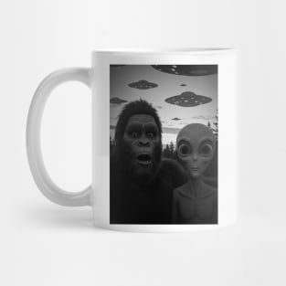 Funny Scared Bigfoot Selfie with Alien and UFOs Mug